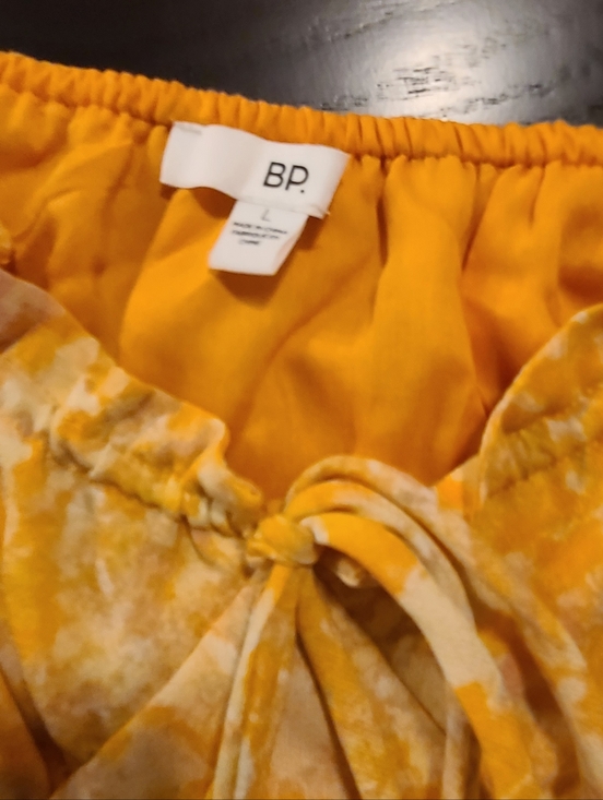 BP Yellow Floral Puff-Sleeve Women’s Top - Jrs Large, Fits Wom Med - Picture 8 of 8